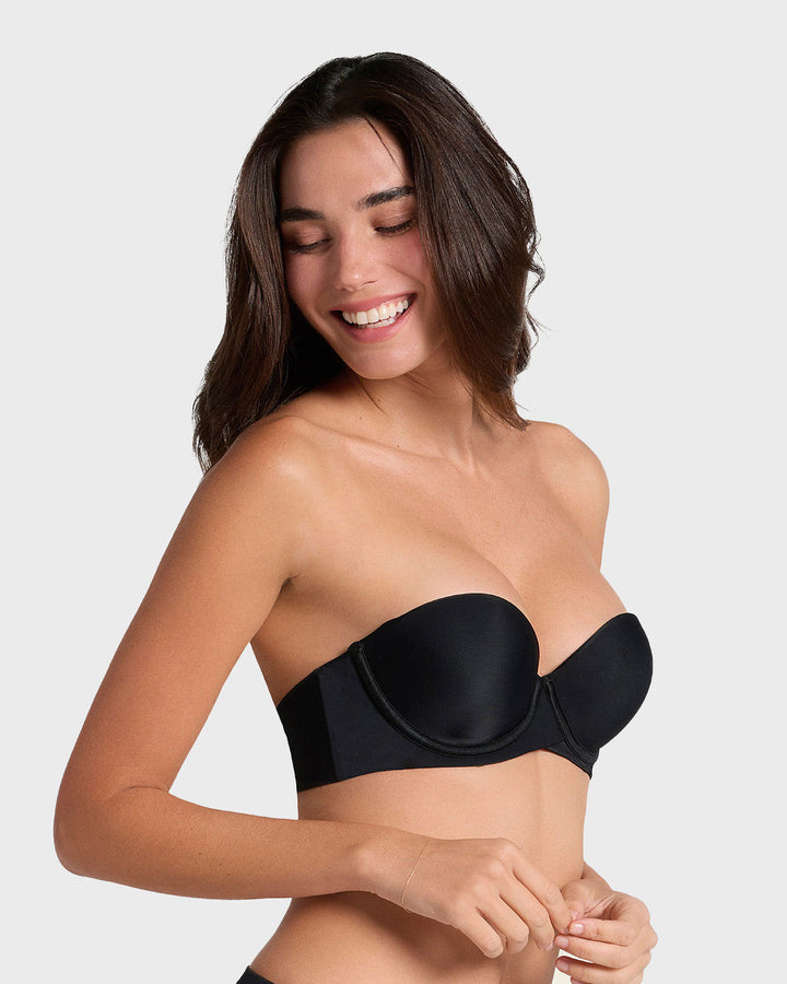 Brasier strapless Magic Up de doble realce que aumenta dos tallas de copa