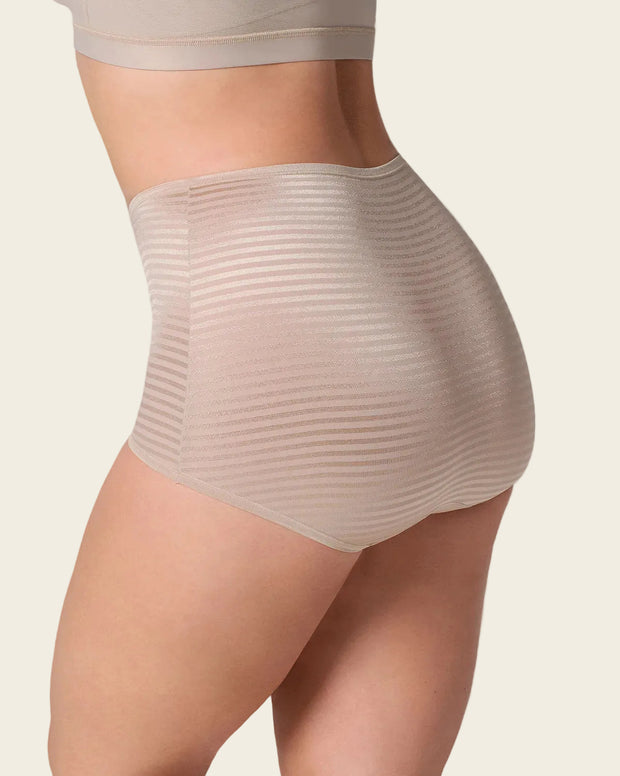 Panty clásico con máximo cubrimiento