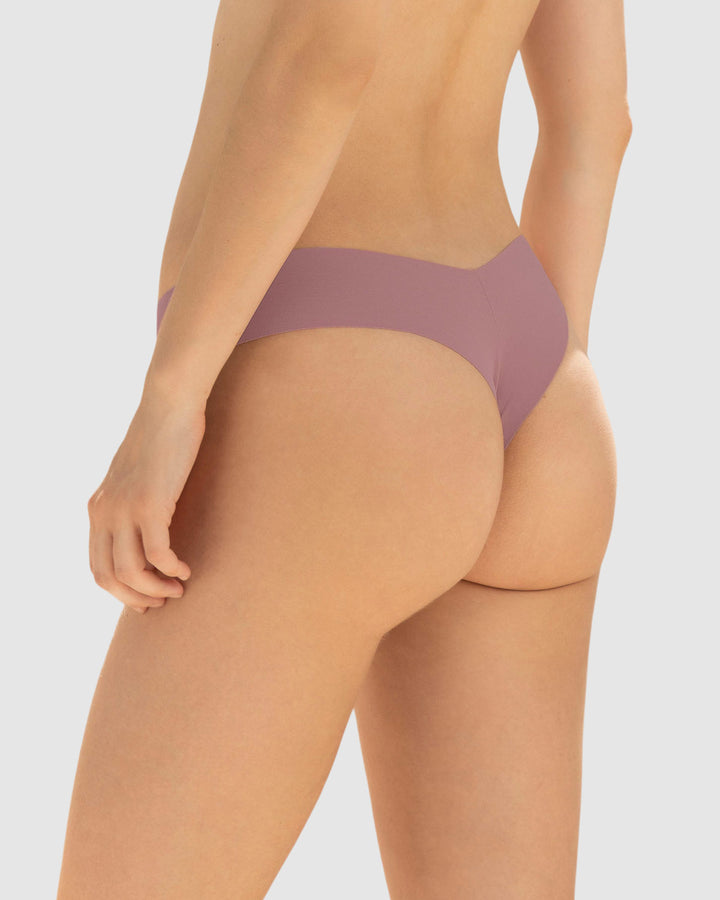 Panty brasilera invisible ultraplano sin elásticos y de pocas costuras