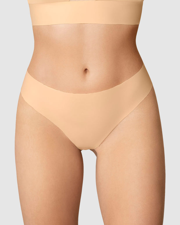 Panty brasilera invisible ultraplano sin elásticos y de pocas costuras