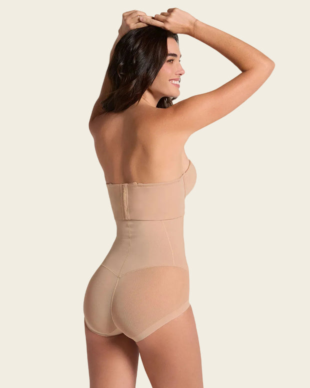 Panty faja de tiro alto y compresión de abdomen invisible en glúteos