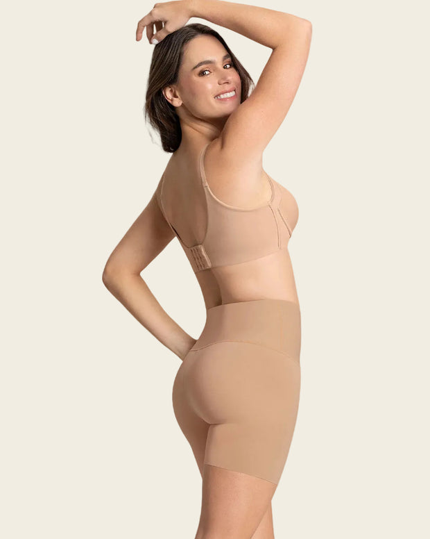 Short de compresión de abdomen y cintura que disimula la celulitis