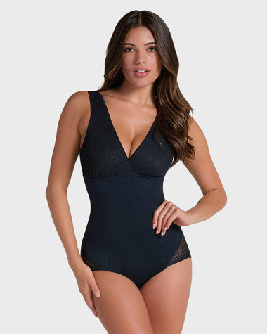 Faja tipo body con bralette incorporado con compresión de abdomen#color_700-negro
