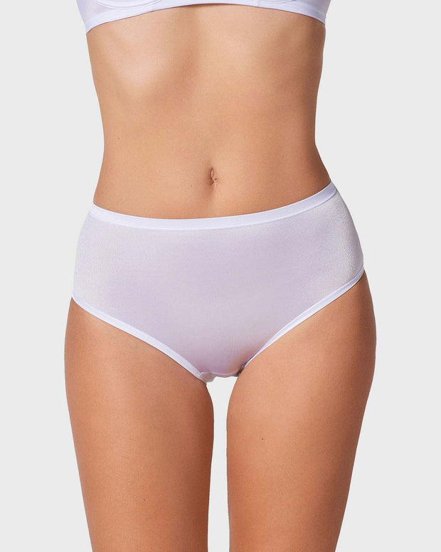 Panty clásico de control con excelente cubrimiento en tela suave