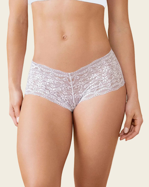 Panty estilo hipster en encaje moderno