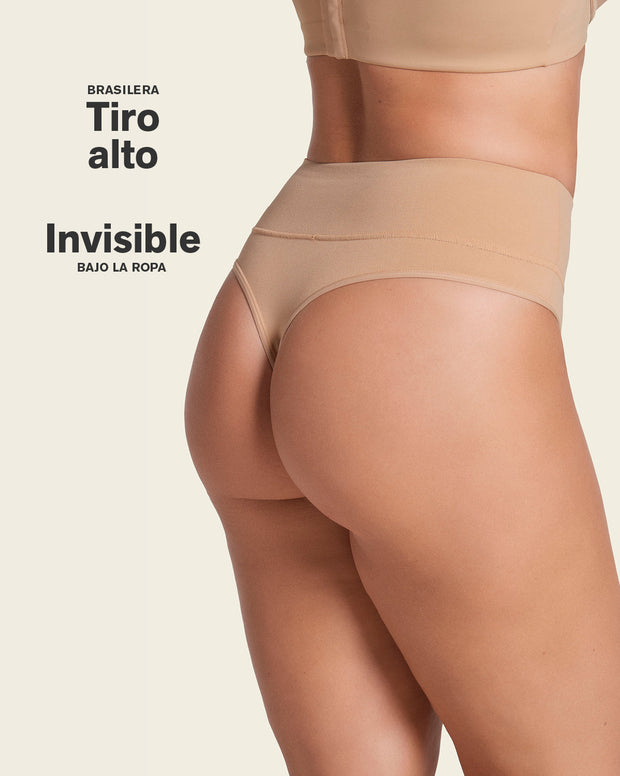Brasilera de compresión moderada tiro alto en SkinFuse®