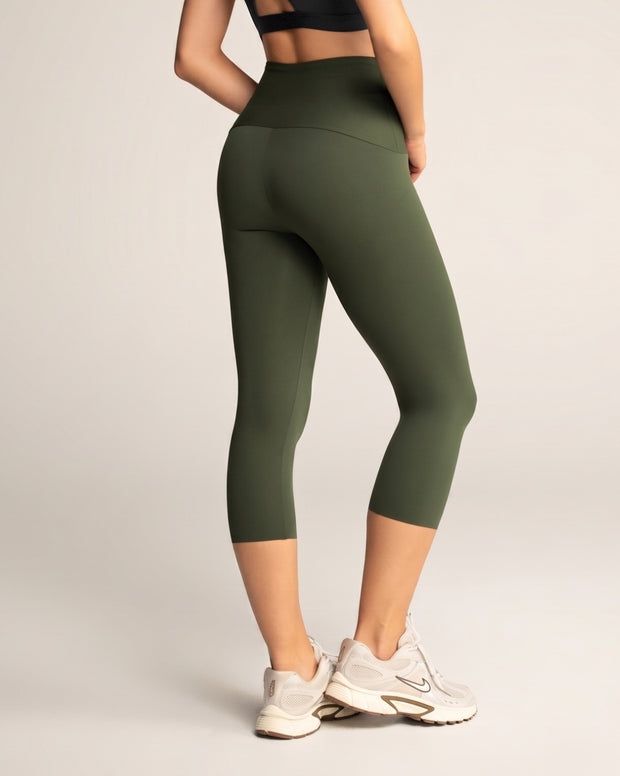 Capri deportivo tiro alto con control de abdomen