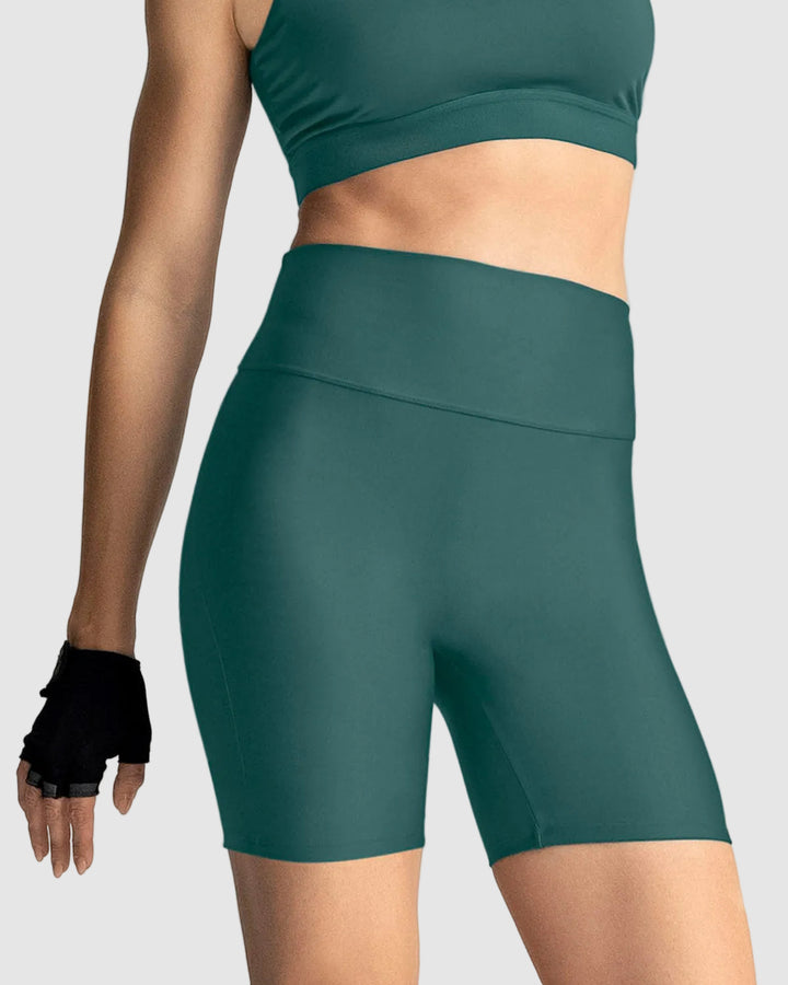 Short deportivo tipo biker