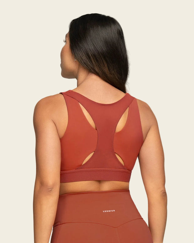 Top deportivo espalda atlética con detalles en SmartLace®