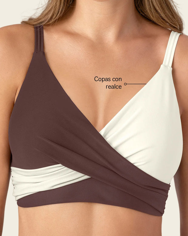 Bikini con panty tiro alto y top de buen cubrimiento