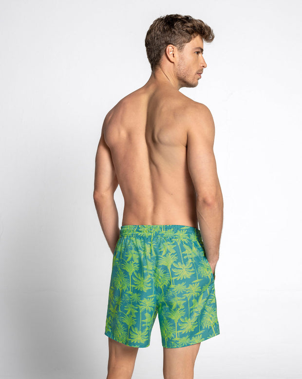 Pantaloneta de baño masculina con práctico bolsillo al lado derecho