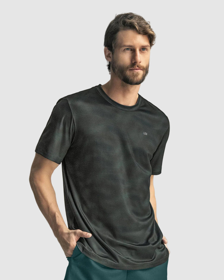 Camiseta deportiva masculina con tecnología de secado rápido