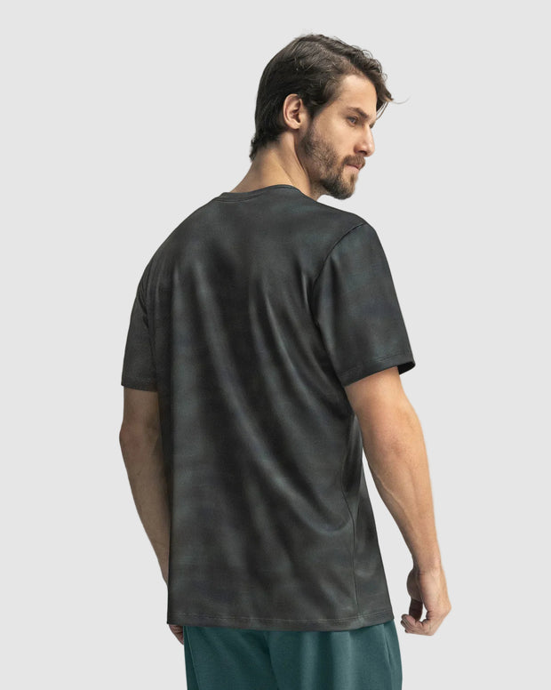 Camiseta deportiva masculina con tecnología de secado rápido