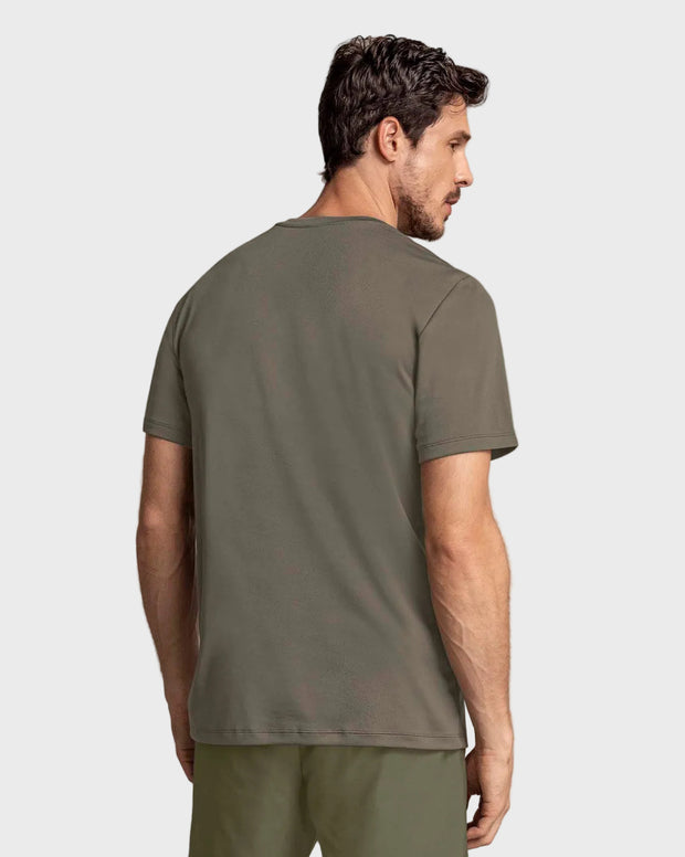 Camiseta deportiva masculina semiajustada de secado rápido