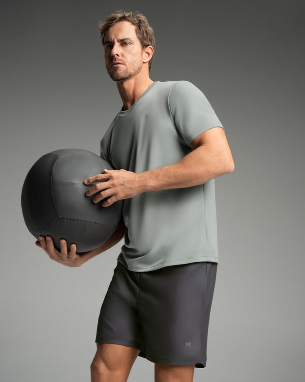 Pantaloneta deportiva con bolsillos funcionales