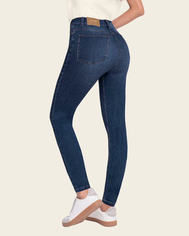 Jeans skinny esenciales para mujer