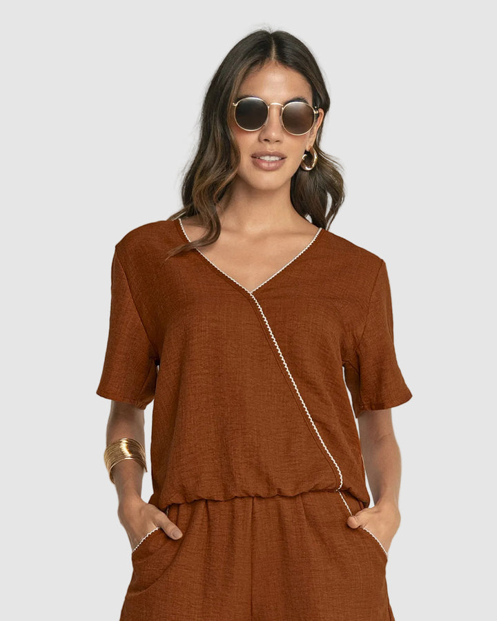 Blusa manga corta de escote en V cruzado