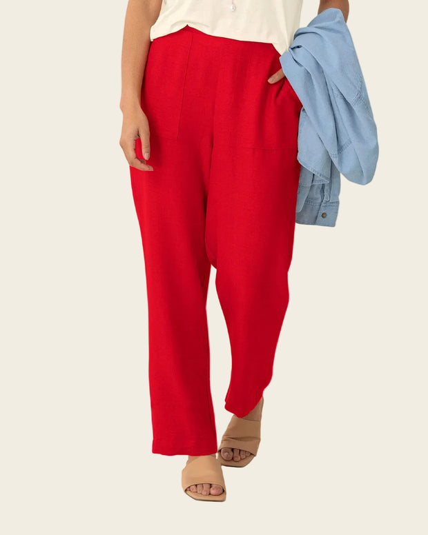 Pantalón con bolsillos funcionales