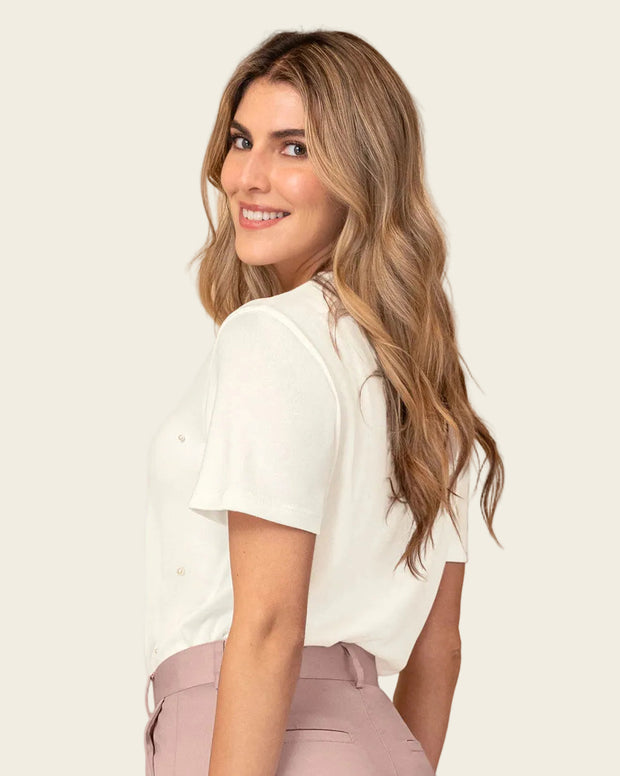 Camiseta manga corta con apliques de perlas