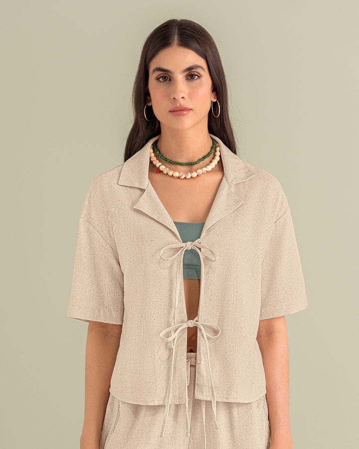 Blusa manga corta en tela tipo lino