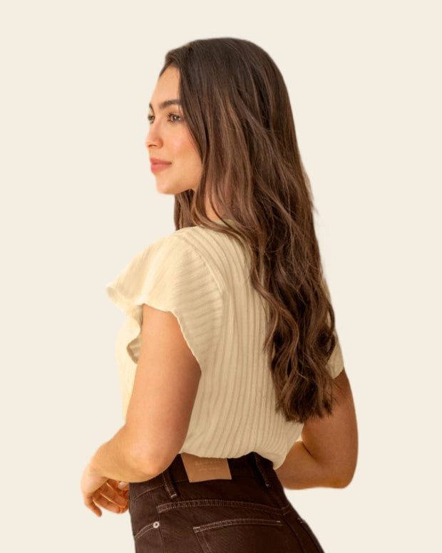 Camiseta con mangas acampanadas