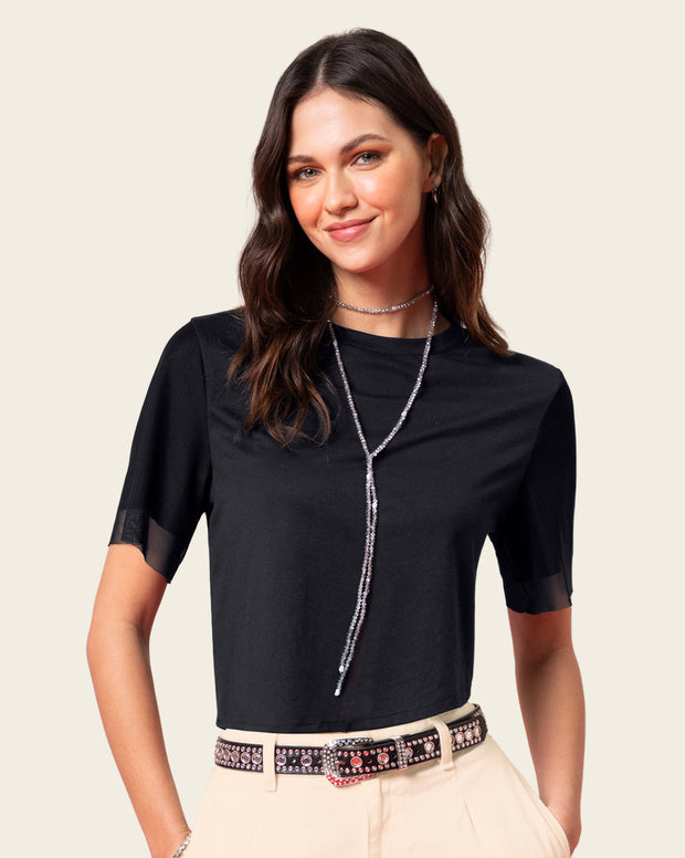Camiseta-cuello-redondo-con-mangas-en-transparencia