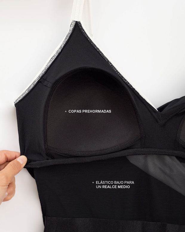 Traje de baño entero compresión suave de abdomen elaborado con nylon reciclado
