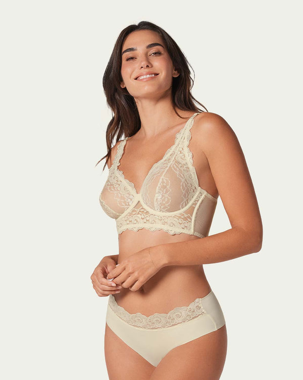 Brasier tipo bralette en encaje y transparencias