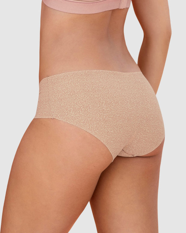 Panty hípster invisible ultraplano sin elásticos y de pocas costuras