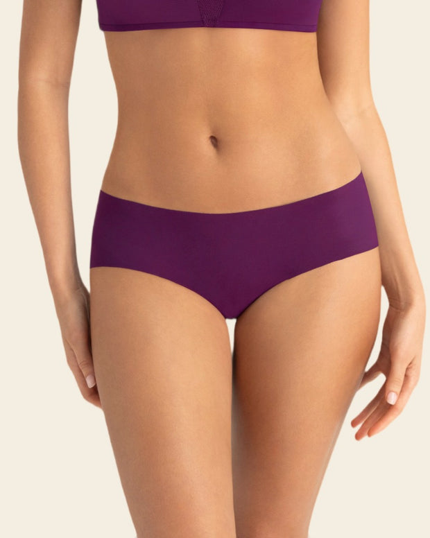 Panty-hípster-invisible-ultraplano-sin-elásticos-y-de-pocas-costuras