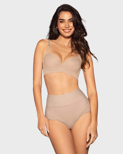 Panty faja de compresión moderada tiro alto en SkinFuse®#color_802-cafe-claro