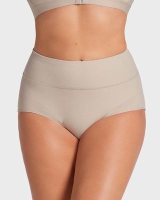 Panty faja de compresión moderada tiro alto en SkinFuse®#color_802-cafe-claro