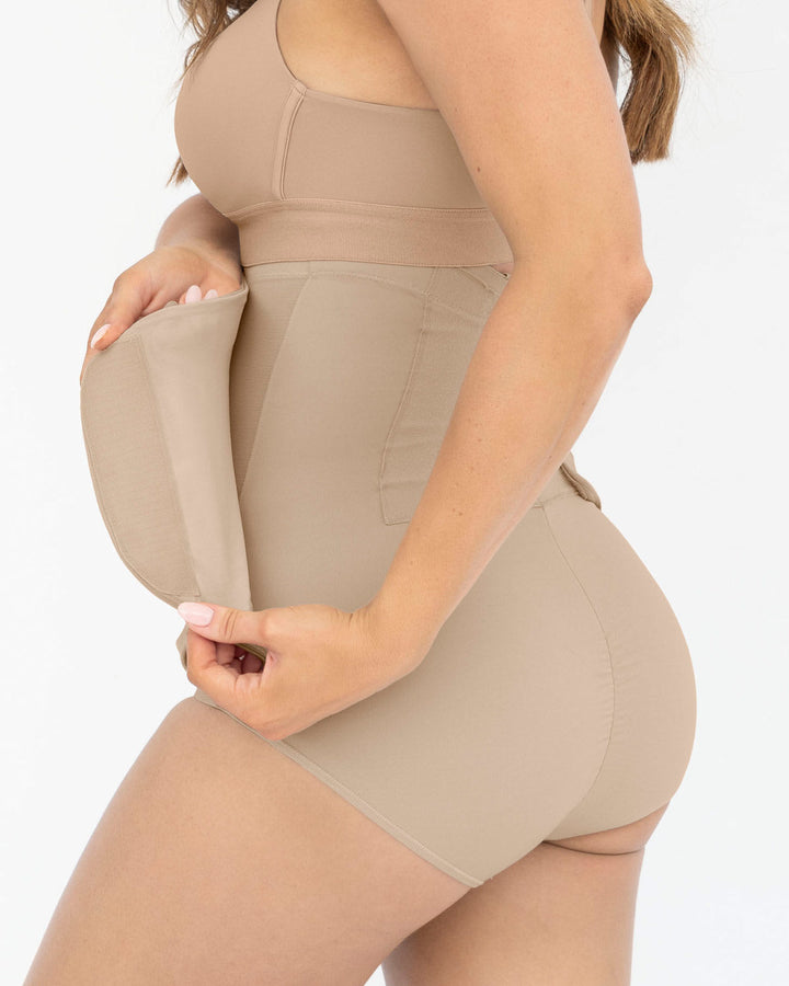 Faja pantalón postquirúrgica con laterales en velcro