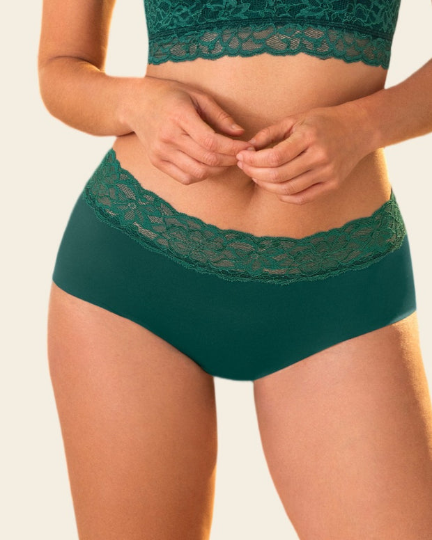 Panty-hípster-en-tela-ultraliviana-con-franja-de-encaje