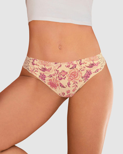 Brasilera invisible con toques de encaje en laterales#color_a53-estampado-flores-rojas