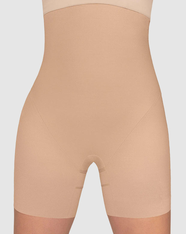 Short media pierna tiro extra alto, levanta glúteos