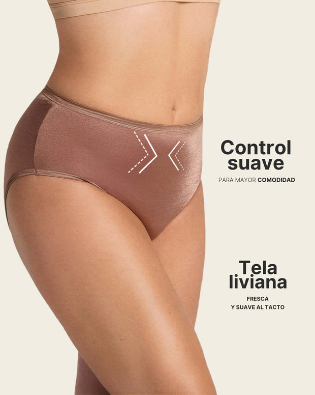Panty clásico pierna alta con excelente cubrimiento tela suave