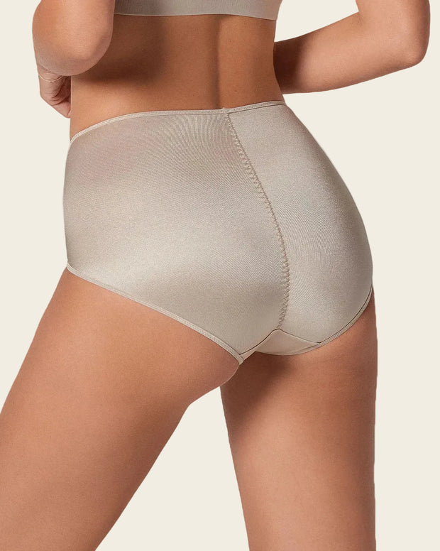 Panty faja clásico con control suave de abdomen