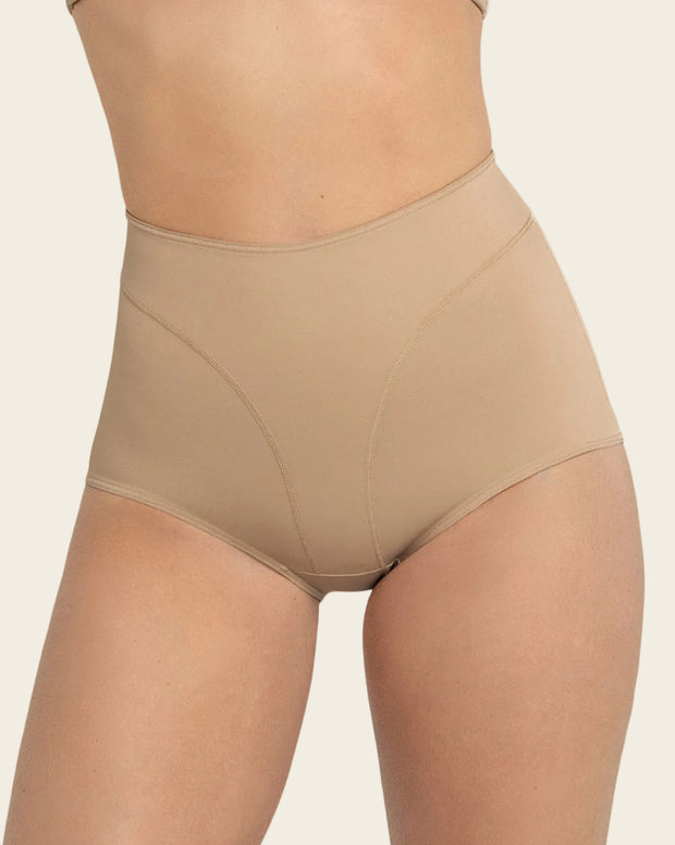 Panty clásico de compresión y tiro alto