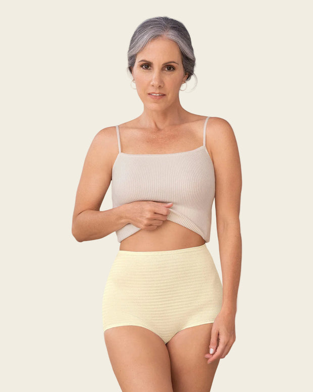 Paquete x 3 panties clásicos con máximo cubrimiento