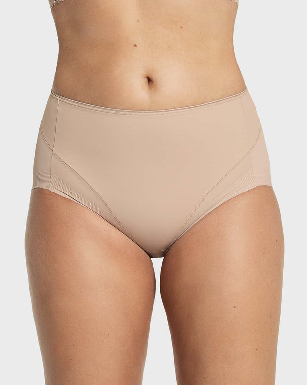 Panty clásico tiro alto de control