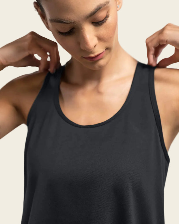Camiseta deportiva de secado rápido y silueta semiajustada para mujer
