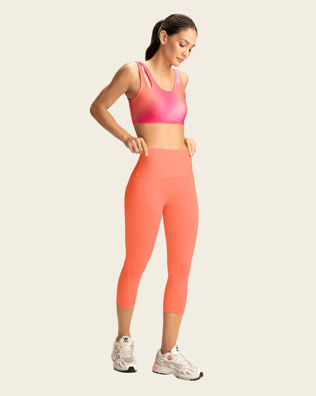 Capri de control en abdomen y muslos con bolsillo lateral