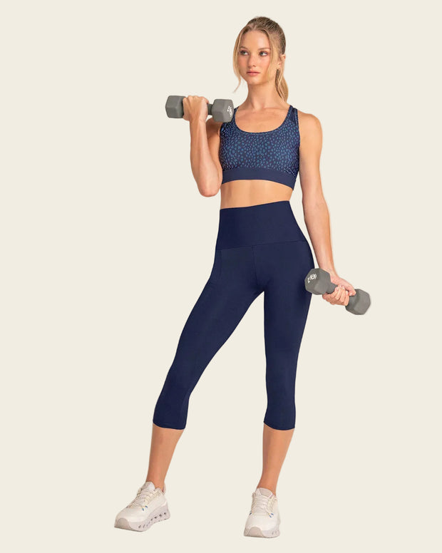 Capri de compresión en abdomen y muslos con bolsillo lateral