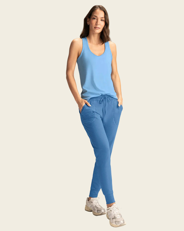 Jogger deportivo de silueta amplia con bolsillos