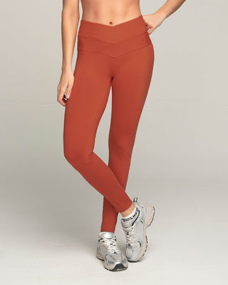 Legging deportivo de compresión con pretina cruzada en forma de V#color_336-rojo-canela
