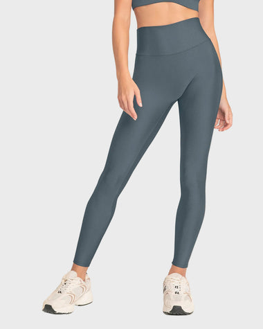 Legging deportivo tiro alto con corte en glúteos tipo corazón#color_544-verde
