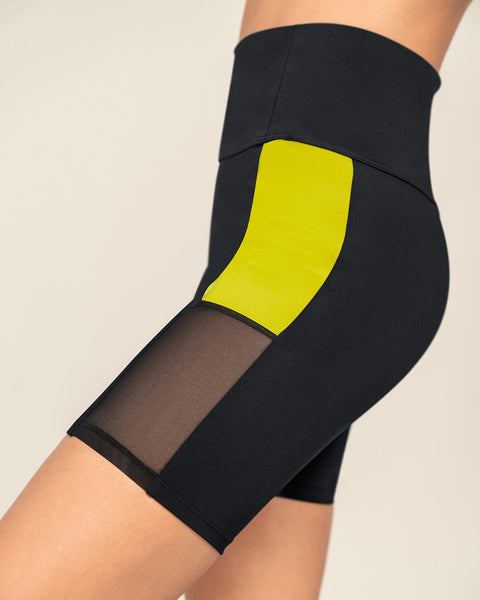 Short ciclista con detalles en smartlace®#color_700-negro-amarillo