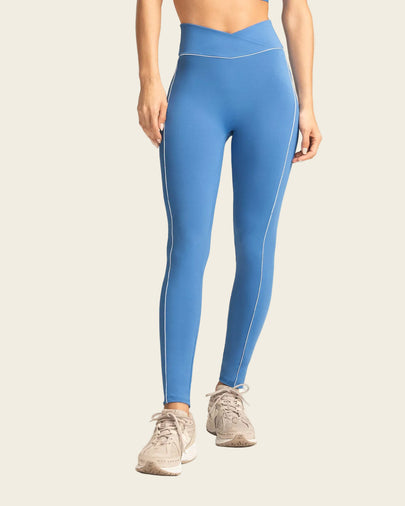 Legging deportivo con pretina en V#color_052-azul-medio