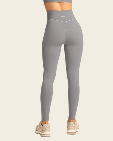 Legging deportivo con pretina en V#color_c62-gris-claro